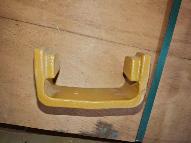 56W VOE 14736110 mining EX290C ECR305C Bucket Teeth Adapter Gap Wear cap