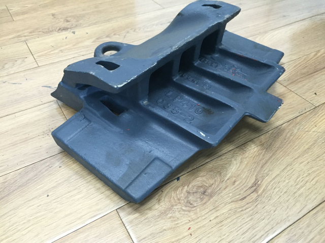 LP410C353 LIP PROTECTOR CENTER mining Bucket Center Lip Shroud 