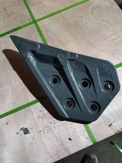  101514-00037 101514-00056 CUTTER SIDE RH DX340LCA Develon Doosan