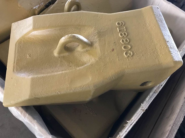 6I8803 J800 Tooth-HEAVY DUTY ABRASION for Caterpillar E385,998 Mining Shovels | Heavy-Duty Rock Point