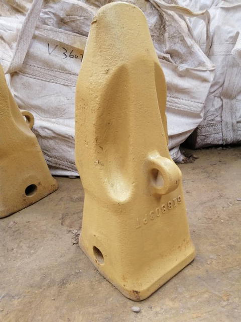 6I8803PT J800 Tooth for Caterpillar TTALLA 80 Mining Shovels | Heavy-Duty Rock Point