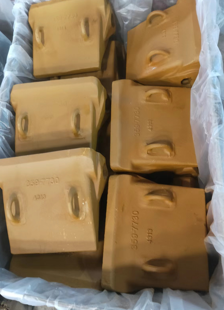 8200AC C130 Dragline Bucket Teeth 359-7730