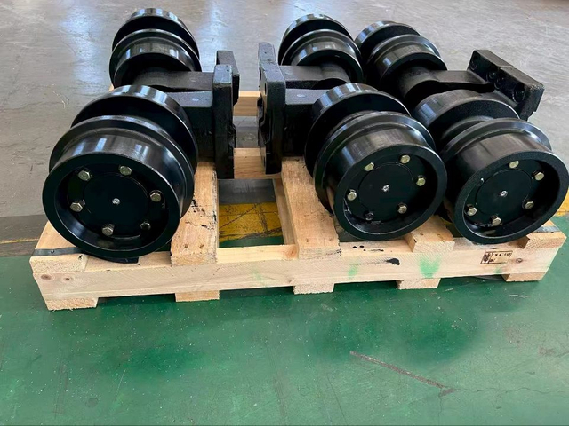 4638433 Hitachi EX1200-6 EX1200-7 Top Carrier Roller For mining 