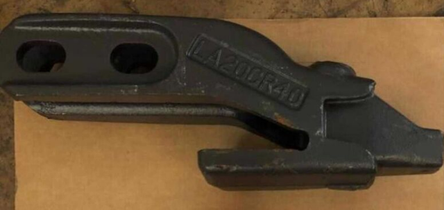 LA15CR30 VOE 11417164 Volvo BOLT-ON CORNER ADAPTERS Edge Thickness 35 mm 